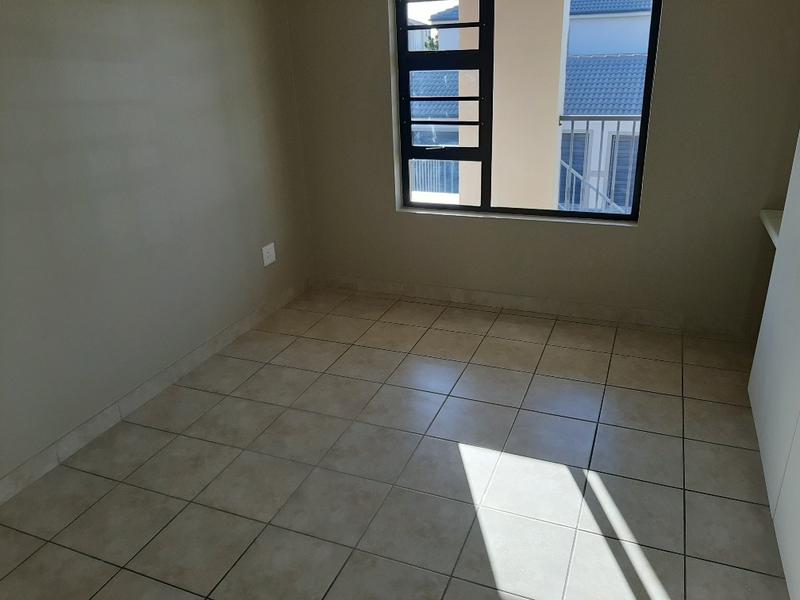 To Let 2 Bedroom Property for Rent in Burgundy Estate Western Cape